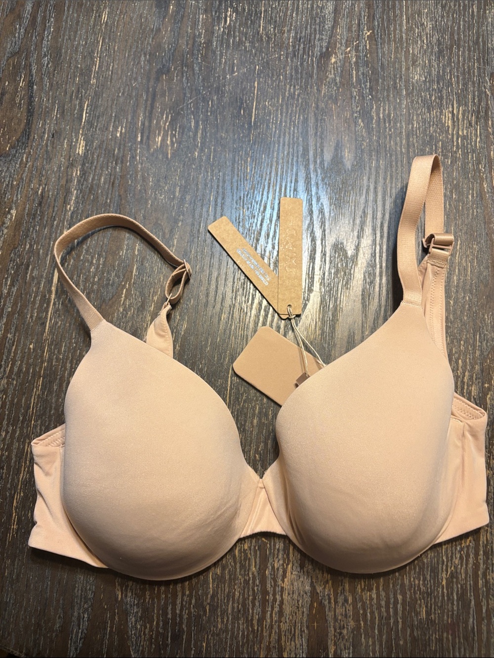SKIMS Smooth intimate full coverage lightly lined clay 34C NWT Bra creases pads